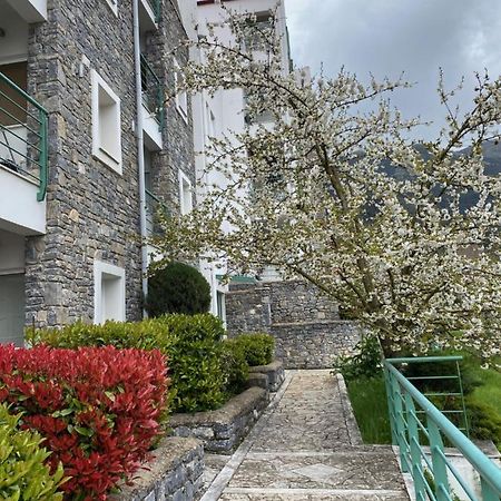 Kalavrita Luxurious Apartments エクステリア 写真
