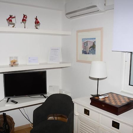 Kalavrita Luxurious Apartments エクステリア 写真