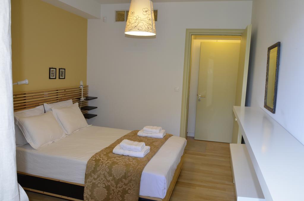 Kalavrita Luxurious Apartments エクステリア 写真